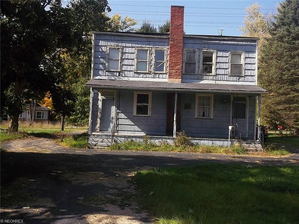 2nd image of 436 N Leavitt Rd