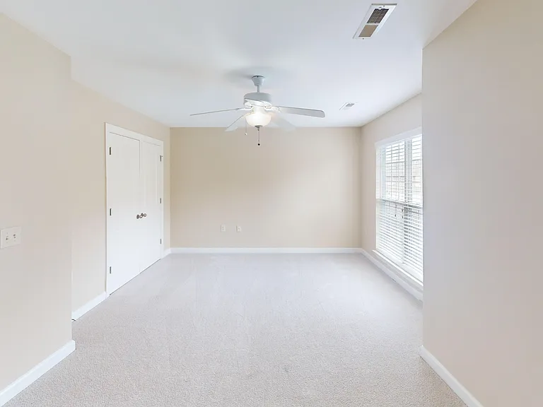 378 Summergate Dr #1 — Photo 3