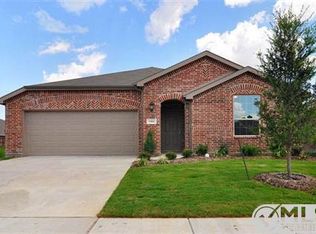 1104 Luckenbach Dr, Forney, TX 75126