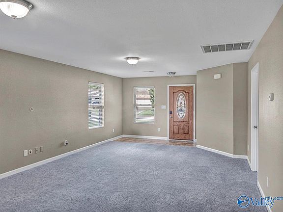 3rd image of 172 Brooklawn Dr