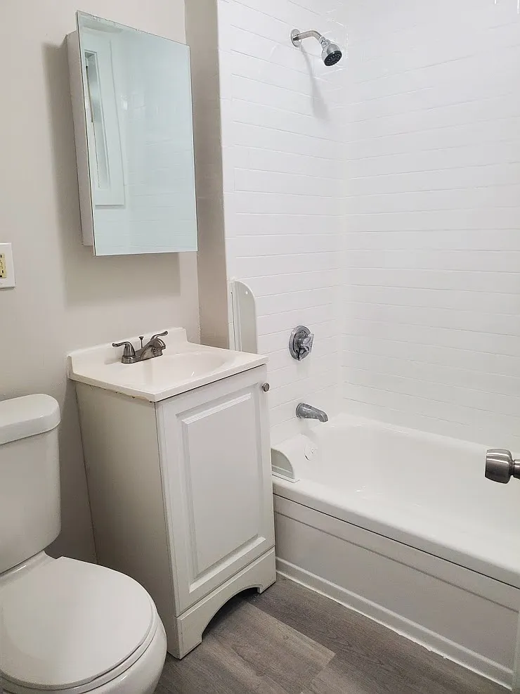 4 bed, 1.0 bath, 1000 sqft, $3,450 — Photo 4