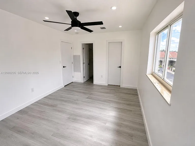 1373 W 43rd Pl #2 — Photo 7