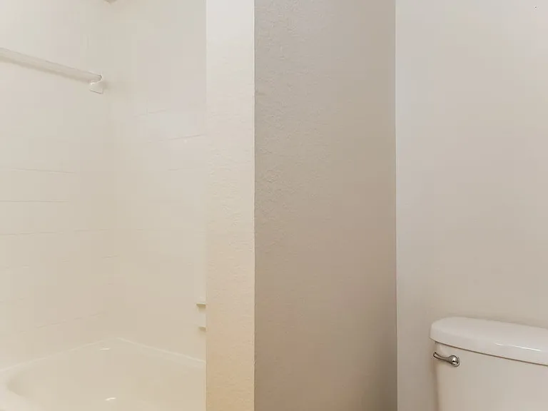 4004 Sonoma Dr — Photo 15
