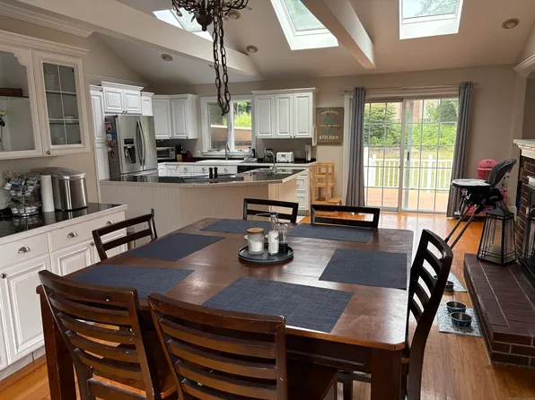 41 Starr Hill Road, Groton, CT 06340