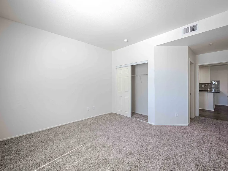 IMT Stevenson Ranch — Photo 35