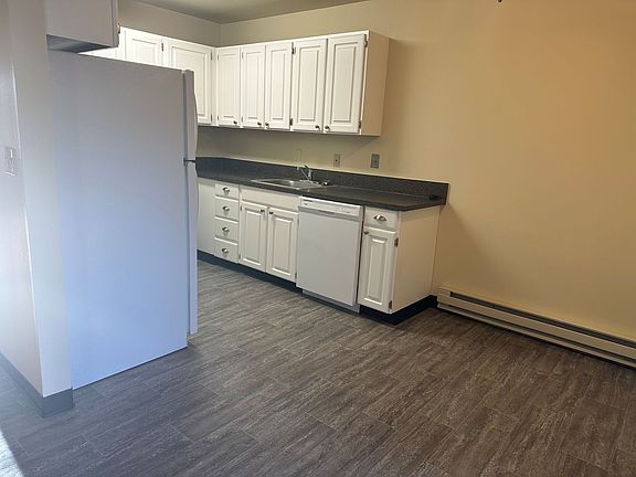 4th image of 4815 SE Railroad Ave #4939