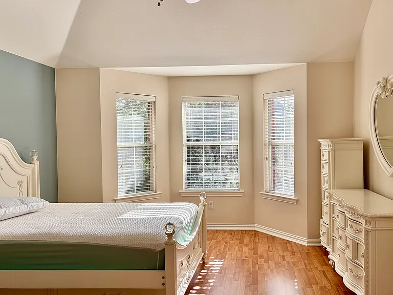2720 Millwood Dr — Photo 17