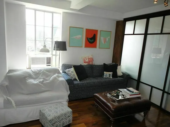 350 W 57th St APT 15F, New York, NY 10019