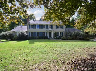 23 Old Musket Ln, Ridgefield, CT 06877