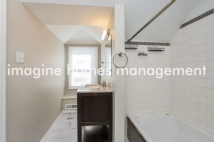 1115 Grandview Dr — Photo 13