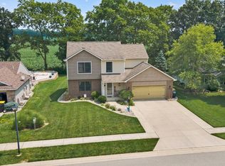213 Ballenshire Ln, Kendallville, IN