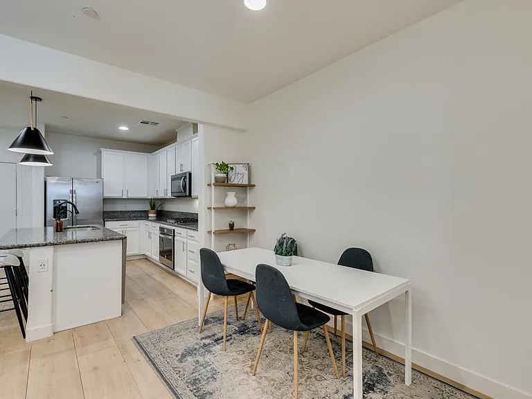 77 Alamere Falls Dr — Photo 9