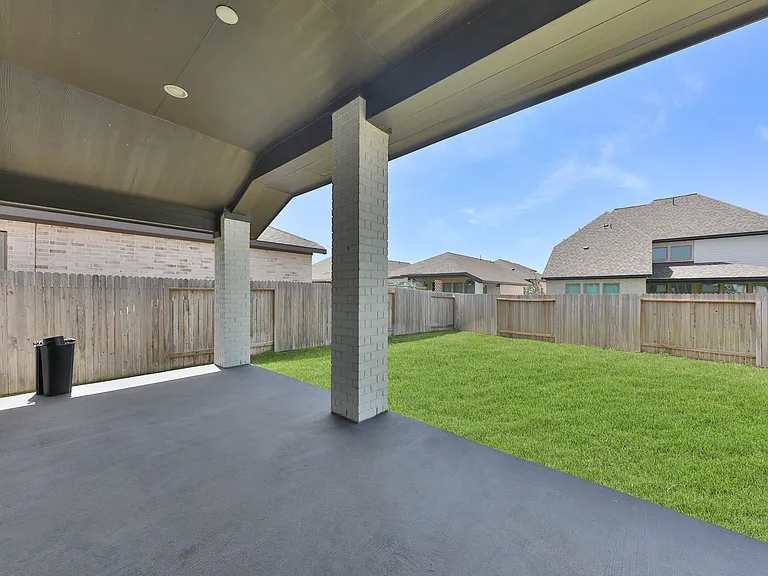 1829 Gyst Rd — Photo 32
