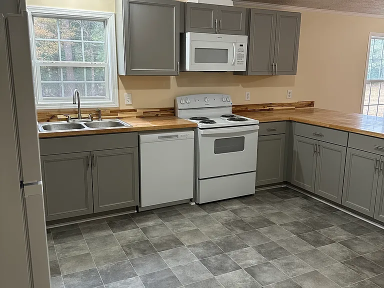 304 Carla Ann Dr — Photo 10