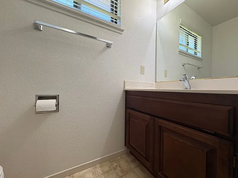 762 Corvey Cir — Photo 18