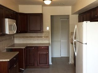 906 Green Hollow Dr #906, Iselin, NJ