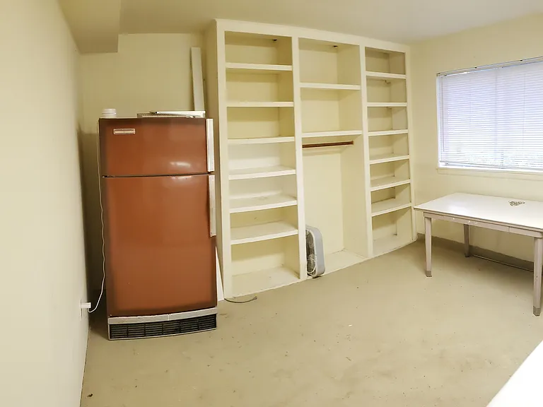 Laundry/Storage Room