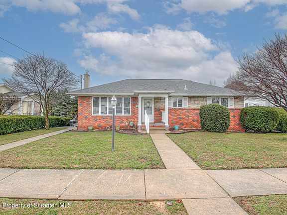 2nd image of 3904 Winfield Ave