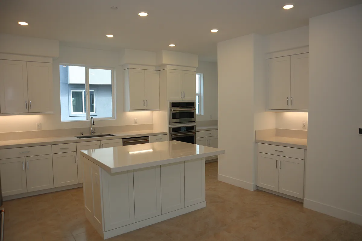 Building Photo - 1749 Lychee St