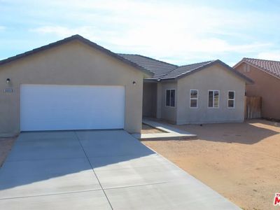 9498 Village Center Dr, California City, CA, 93505