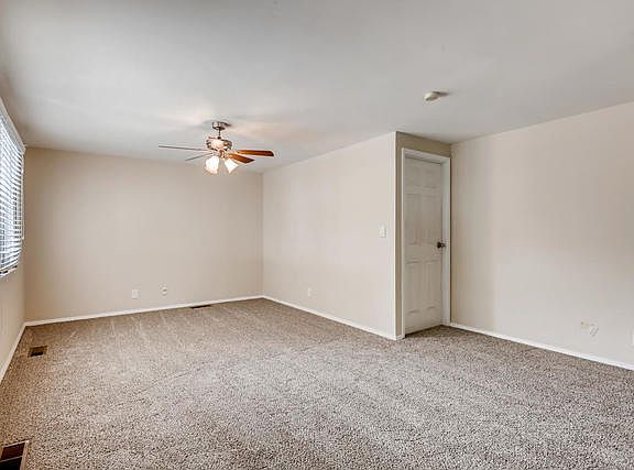 4th image of 406 Hoover Dr