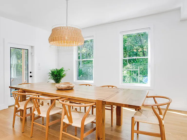 7715 Soundview Ave — Photo 10