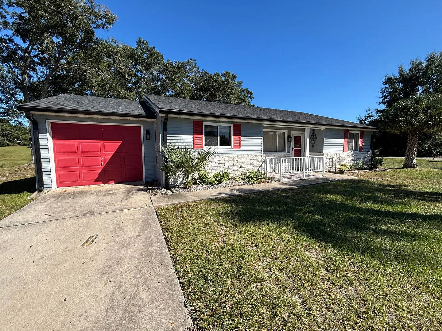 Beautifully Updated 3-Bedroom Palm Model in Oak Run Country Club 55+ Community! — Photo 3