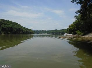 139128 Boo Blvd, Falling Waters, WV 25419