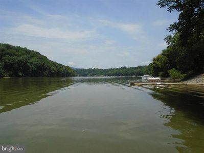 139128 Boo Blvd, Falling Waters, WV, 25419