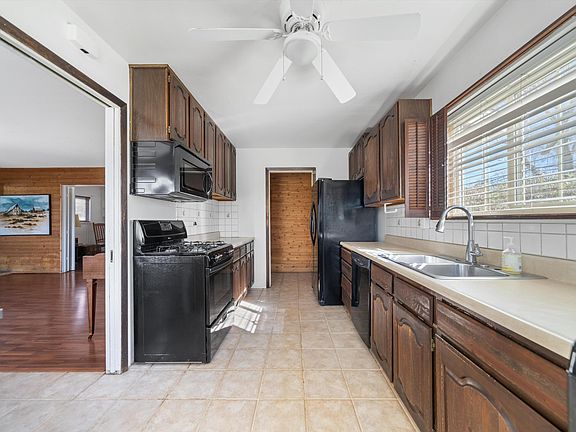 4th image of 671 W Avenue J12