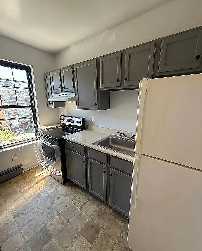 2 bed, $1,350 — Photo 4