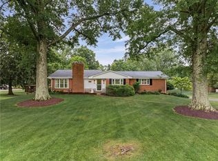 1527 W Ingomar Rd, Pittsburgh, PA 15237