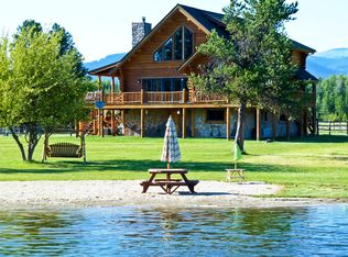 296 Camp Peine Rd, Sagle, ID 83860