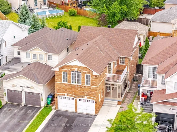 5 Porchlight Rd, Brampton, ON L6X 4S3