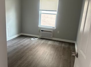 391 Martin St FLOOR 1, Philadelphia, PA 19128