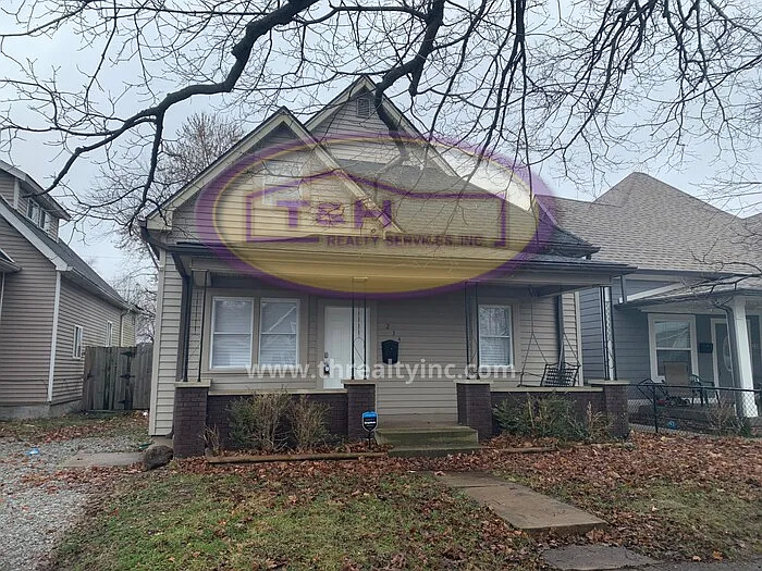 234 N Addison St photo 1
