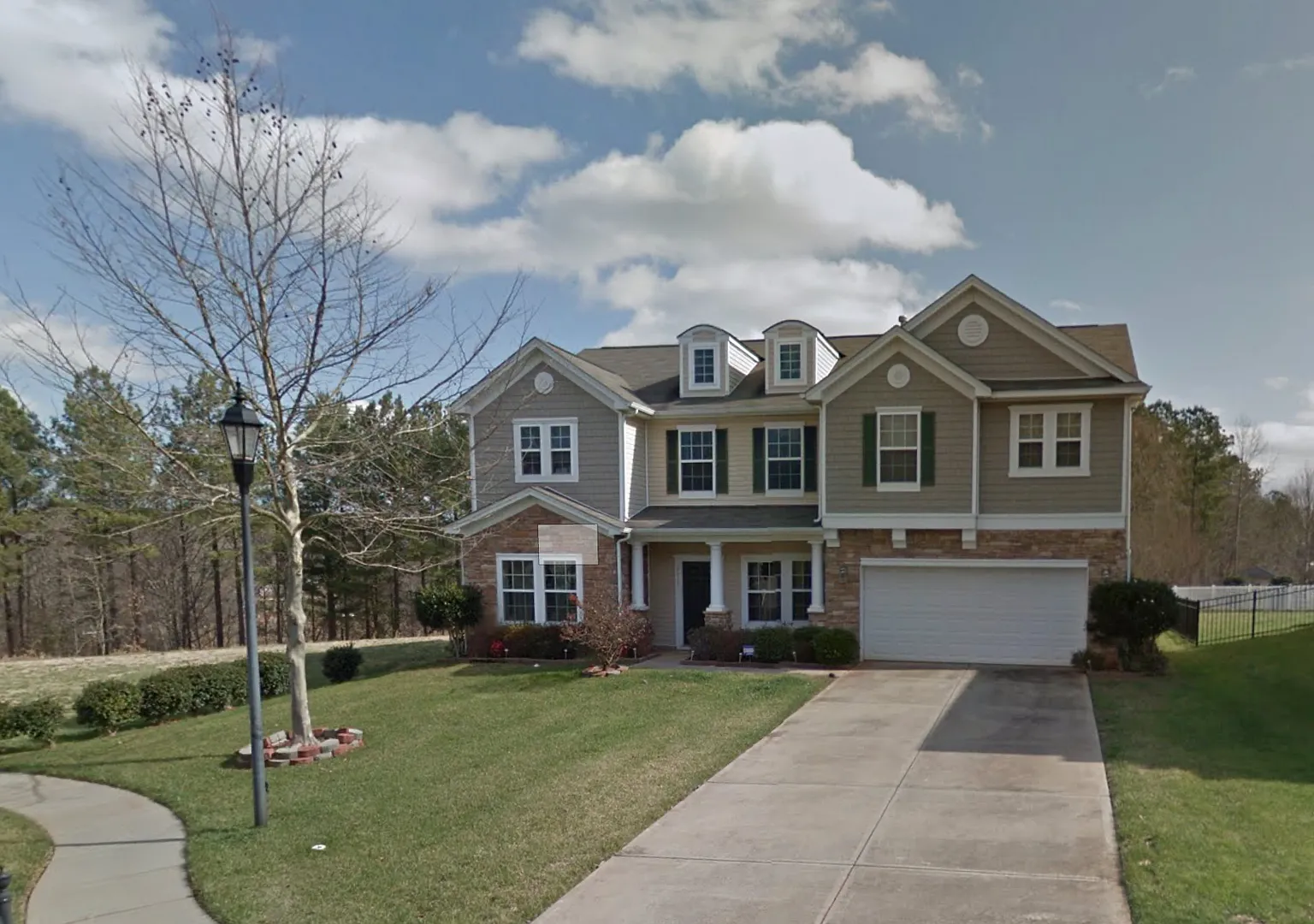 Room in 6 Bedroom Home at Seamill Rd — Photo 1