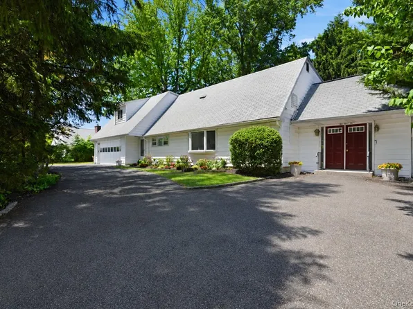 2 Bell Place, Rye Brook, NY 10573