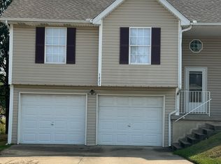1423 Limerick Ct, Liberty, MO 64068