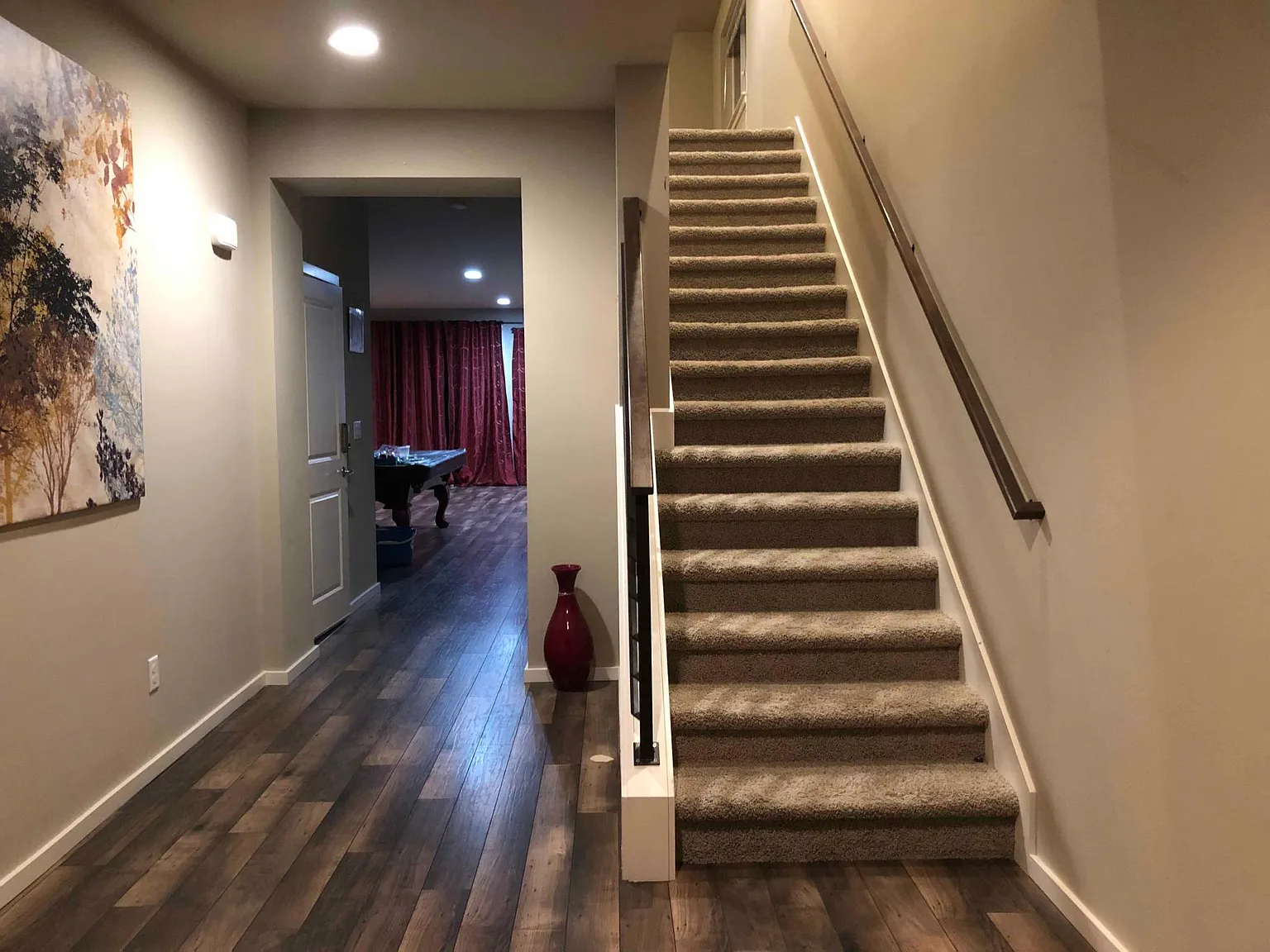 4 bed, 2.5 bath, 2663 sqft, $4,500 — Photo 2