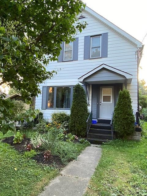 2nd image of 142 Nile St #1