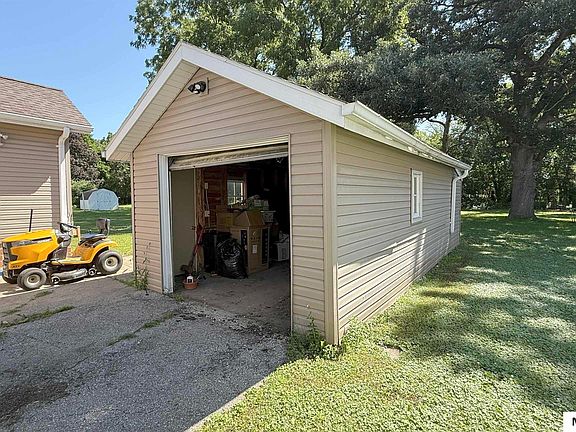 5th image of 511 N Jackson Ave