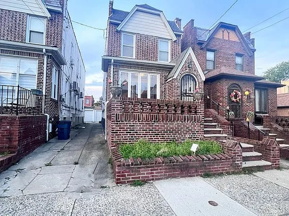 2067 E 37th St, Brooklyn, NY 11234