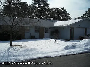 84 Buckingham Dr photo 1