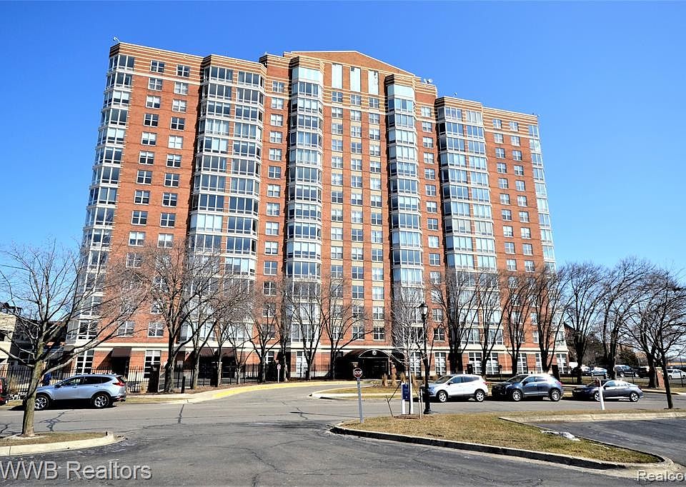 1st image of 250 E Harbortown Dr #14/212