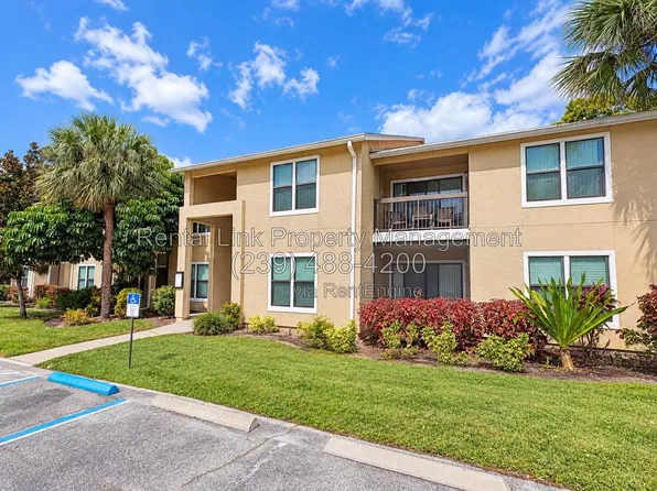 4040 Crockers Lake Blvd, Sarasota, FL