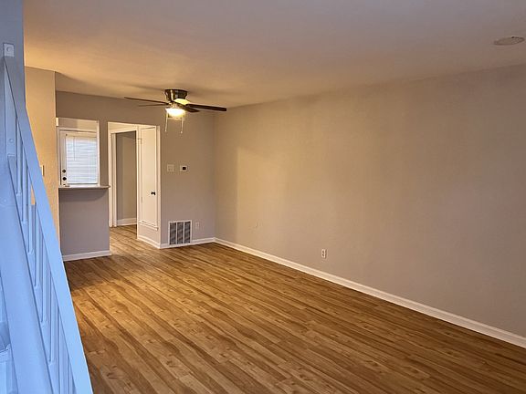 5th image of 2705 Wimbledon Ct APT A