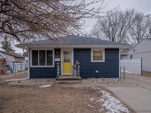 1022 Fredette Ave, Sioux City, IA 51109