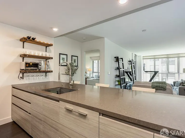 708 Long Bridge St #404 — Photo 13