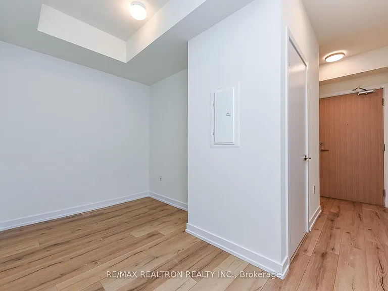 1195 The Queensway W #513 — Photo 18